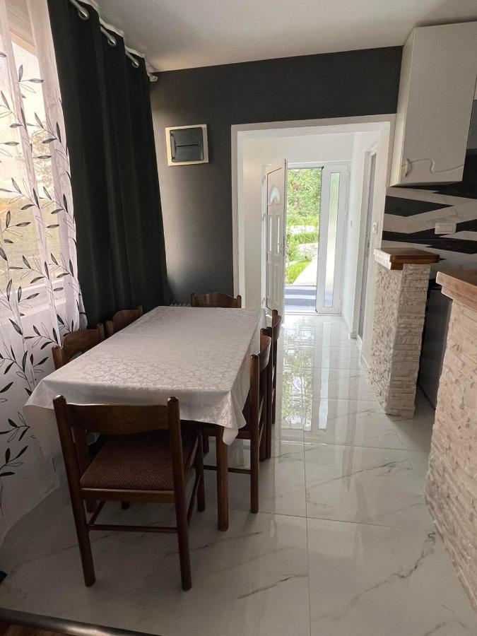 Apartman Glorija Kotor Kültér fotó