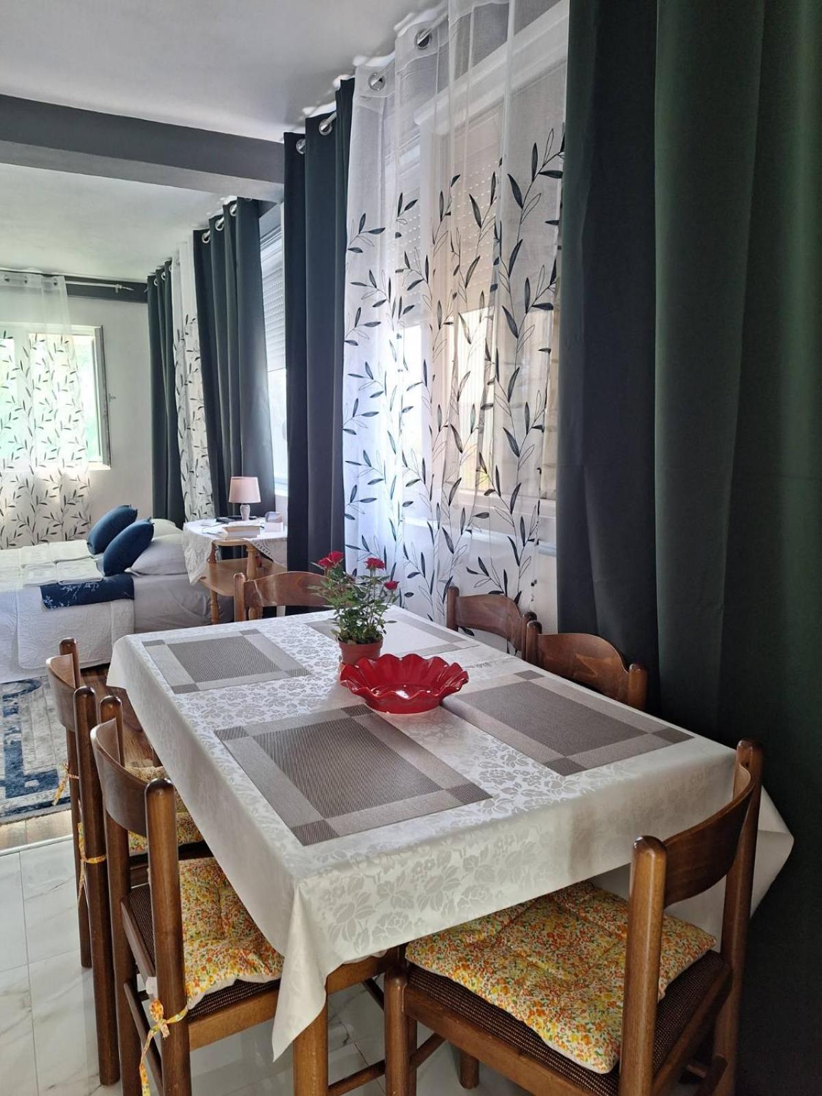 Apartman Glorija Kotor Kültér fotó