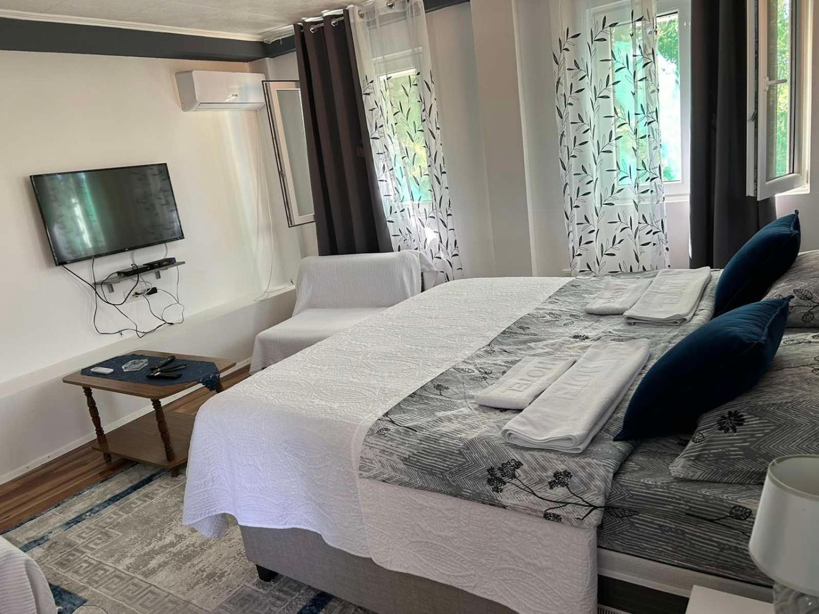 Apartman Glorija Kotor Kültér fotó